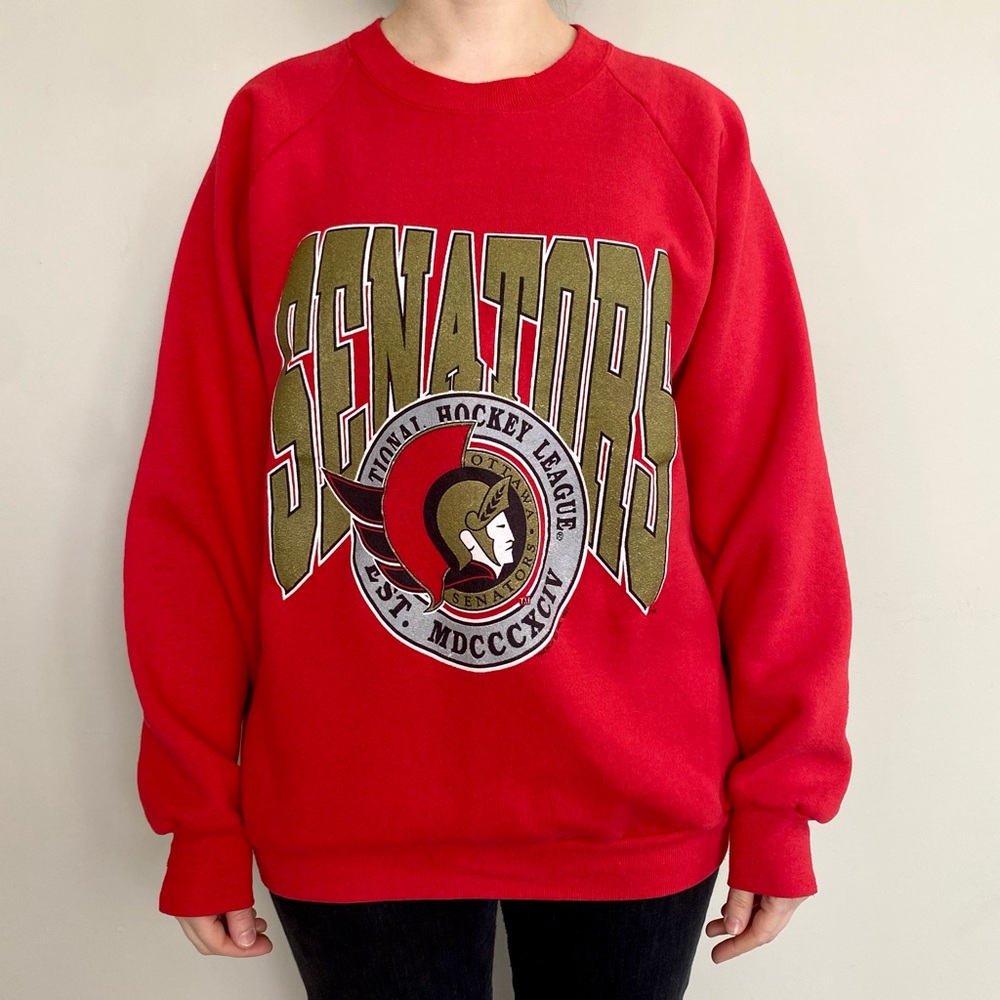 Vintage 1990’s Ottawa Senators NHL hockey graphic sweatshirt. ❤️